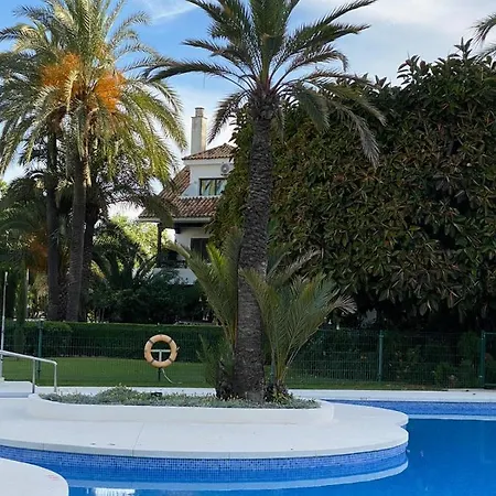 - Estudio En Urbanizacion Parque La Carolina Apartment